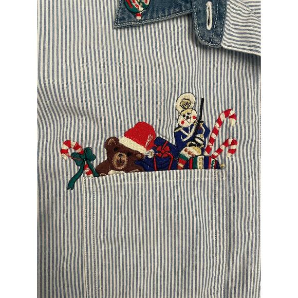 Vintage Womens Holiday Embroidered Blue Pinstripe Button Down Shirt Size Medium - Picture 2 of 8